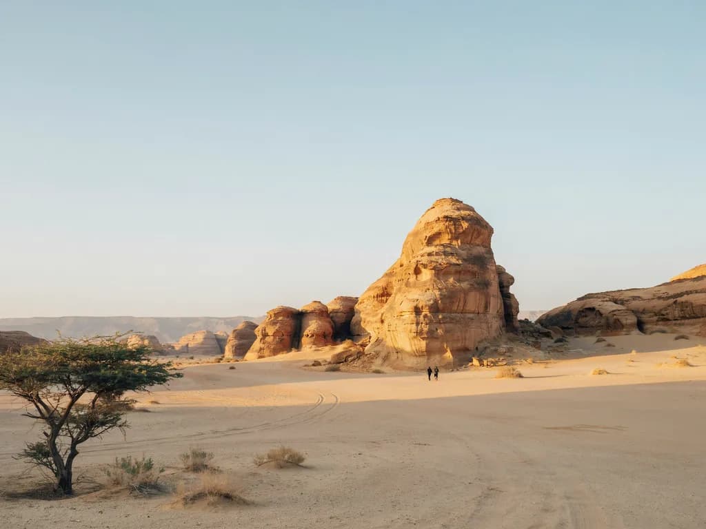 Arabia Saudyjska - Al-Ula, skały i pustynia